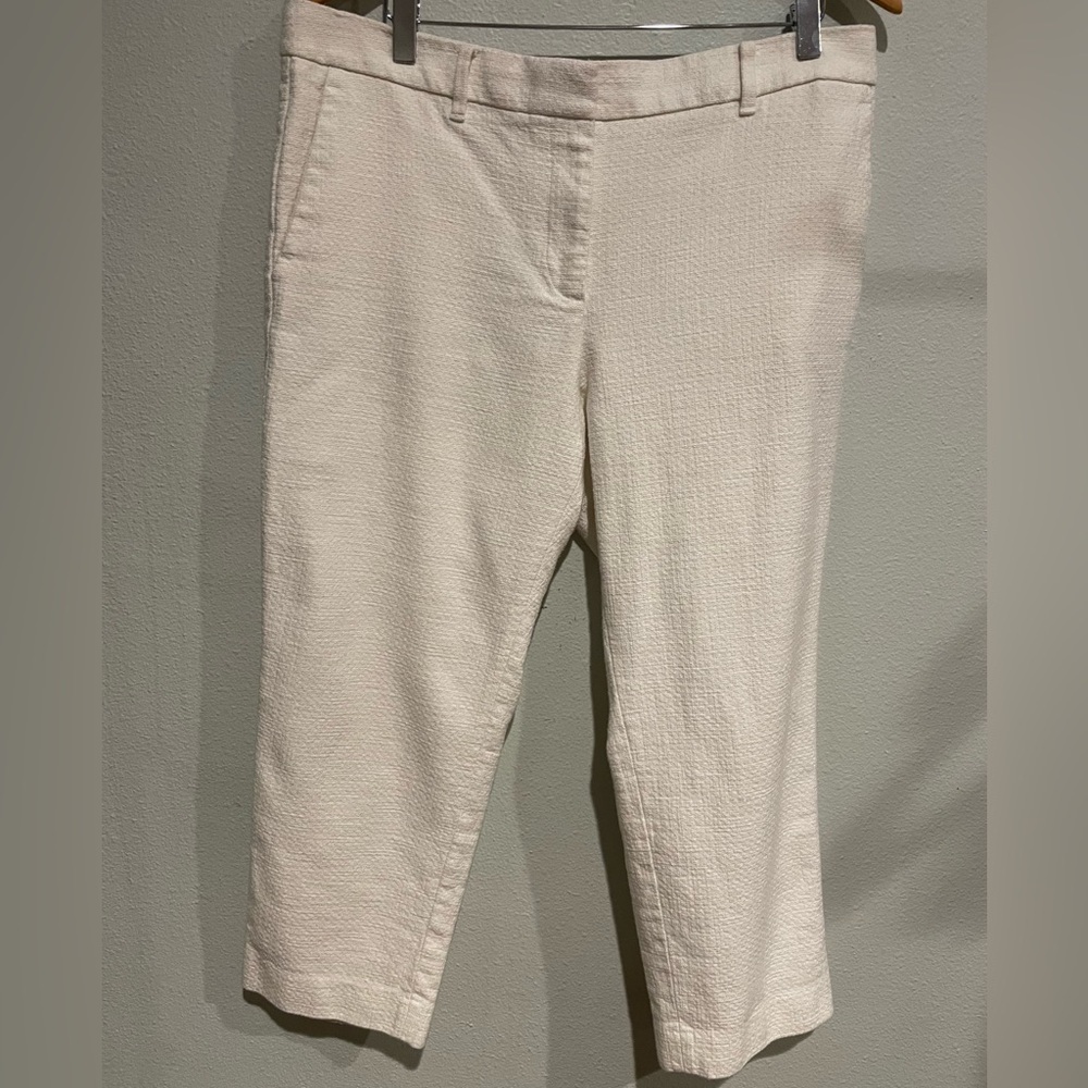 Ann Taylor White Textured Cropped Pants